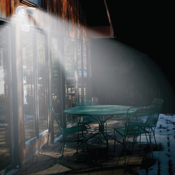 MAXSA Innovations Dual-Head Solar Motion Security Spotlight (Off-White, Model 44218)